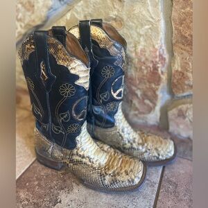 Resistol Genuine Snakeskin Boots